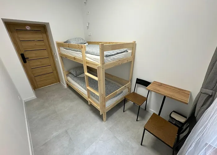 Green Hostel Katowice - 24H Parking